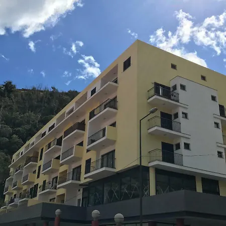 Patricia's Plaza Apartment Santa Cruz (Madeira)